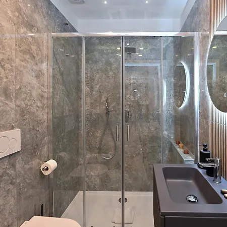 Appia Luxury
